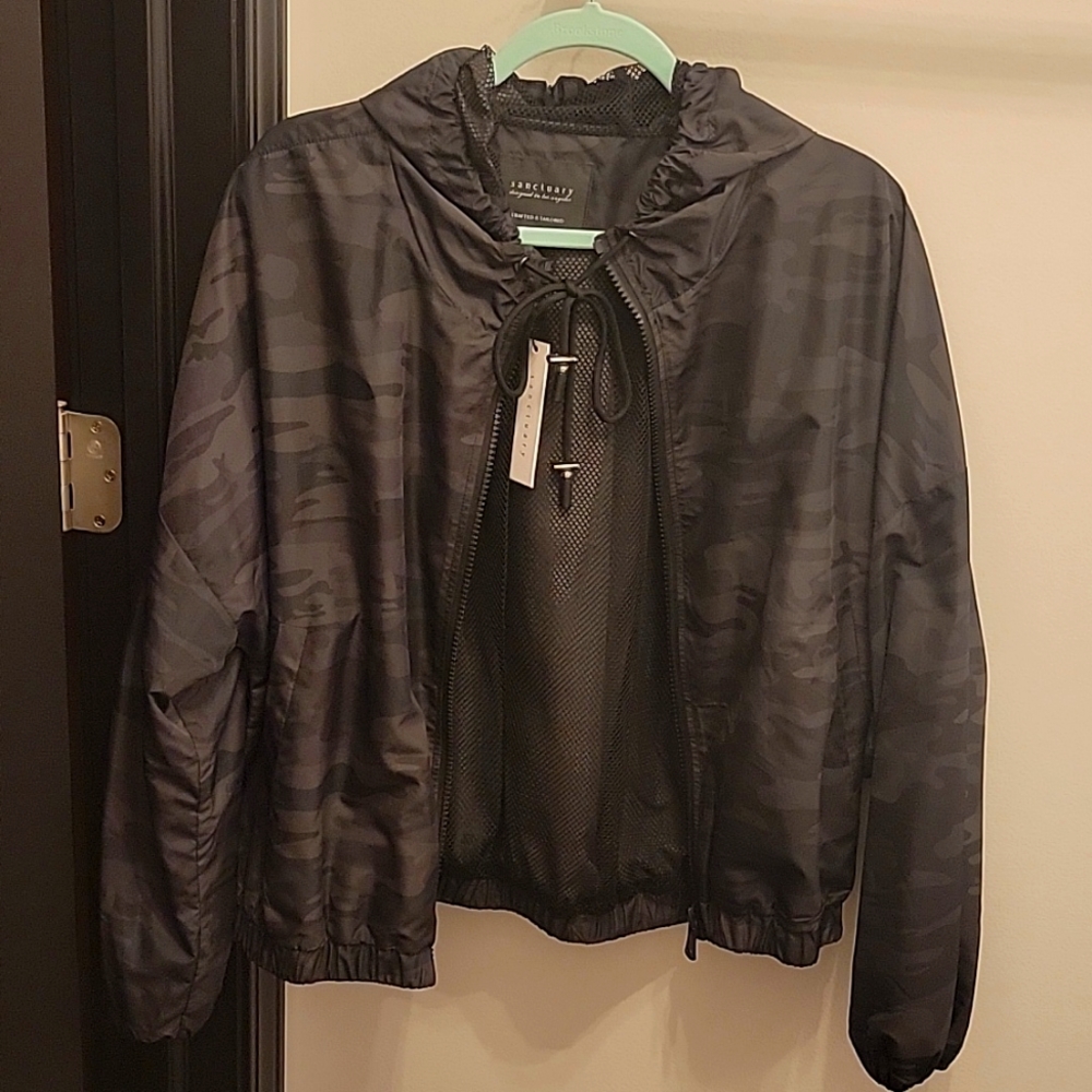 Sanctuary hooded athletic rain jacket, size L